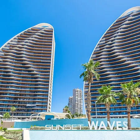 Sunset Waves 18-35 Poniente *