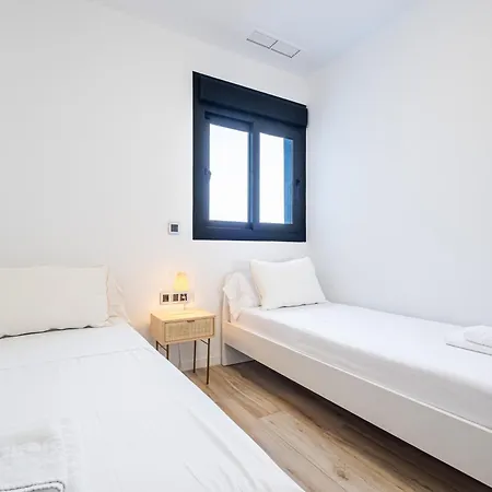 Sunset Waves 18-35 Poniente *