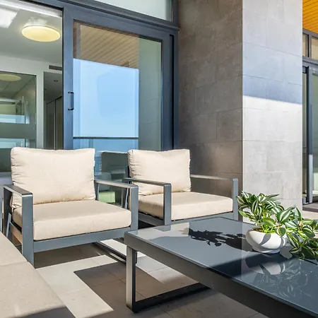 Sunset Waves 18-35 Poniente