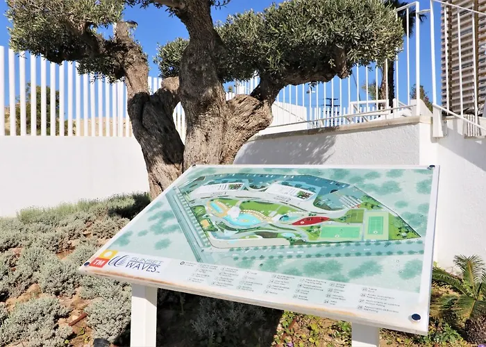 Sunset Waves 18-35 Poniente