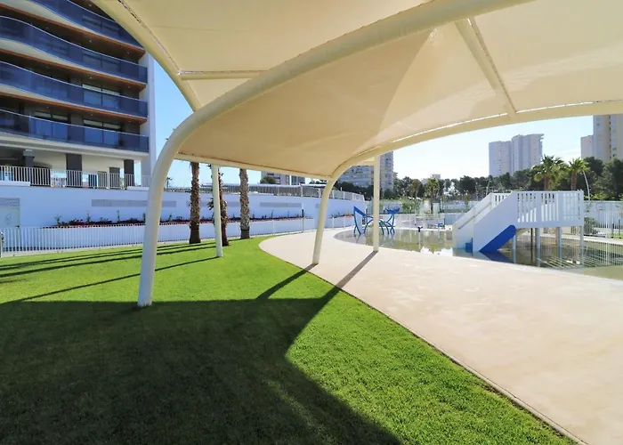 Sunset Waves 18-35 Poniente *