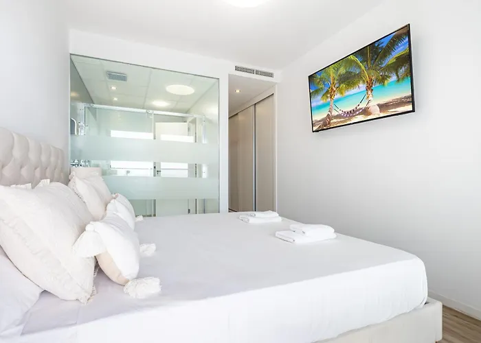 Sunset Waves 18-35 Poniente *