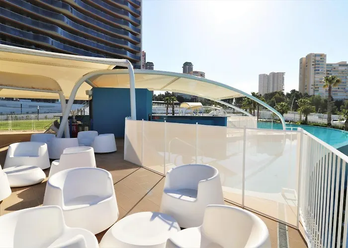 Sunset Waves 18-35 Poniente Бенидорм
